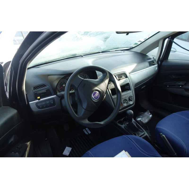 Pretensionneur de ceinture avant gauche FIAT GRANDE PUNTO Photo n°8