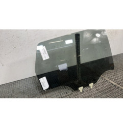 Vitre arriere droit NISSAN QASHQAI 1