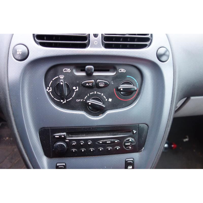 Aile avant droit CITROEN XSARA PICASSO Photo n°10