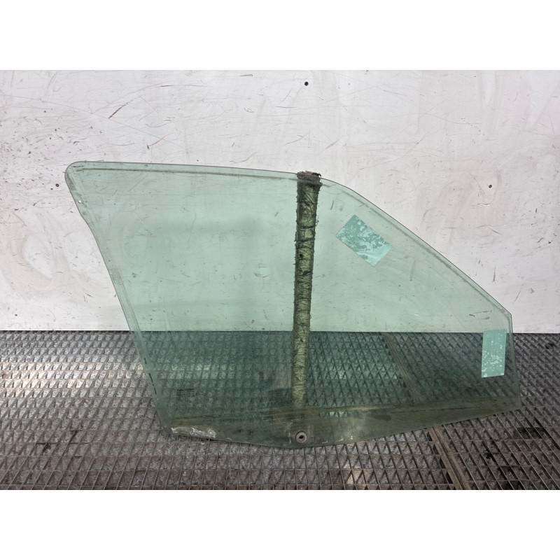 Vitre avant gauche CITROEN ZX Photo n°1