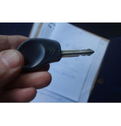 Pare choc arriere CITROEN SAXO