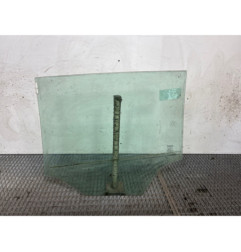 Vitre arriere droit FIAT STILO Photo n°1