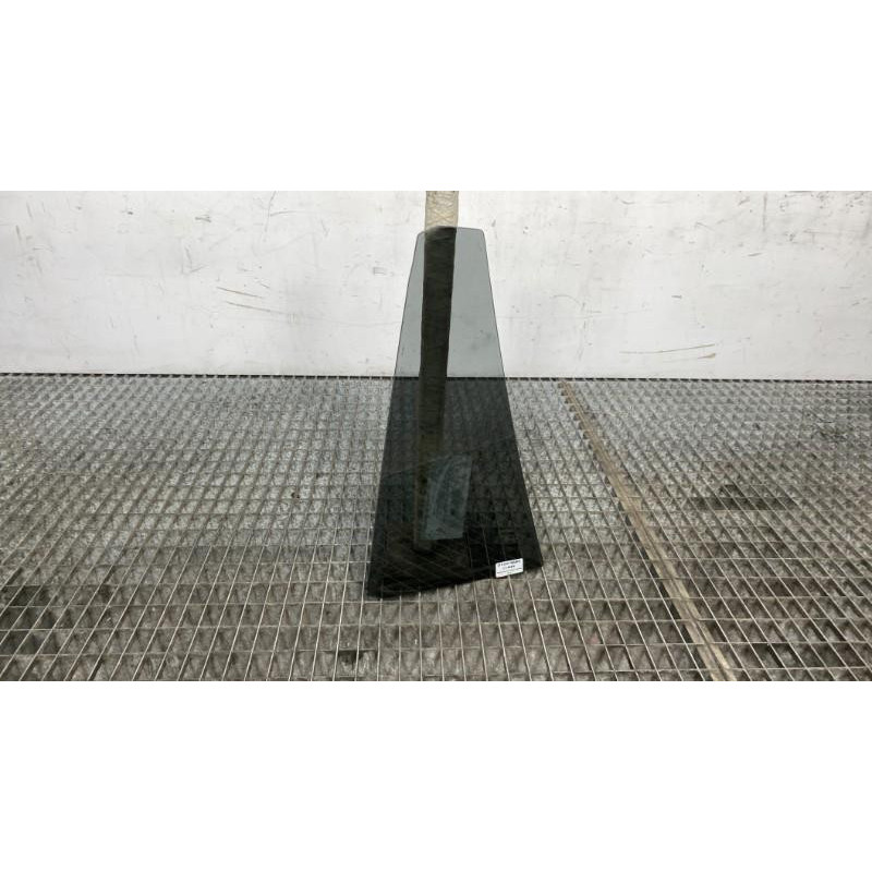 Custode arriere droit TOYOTA RAV4 3 Photo n°4