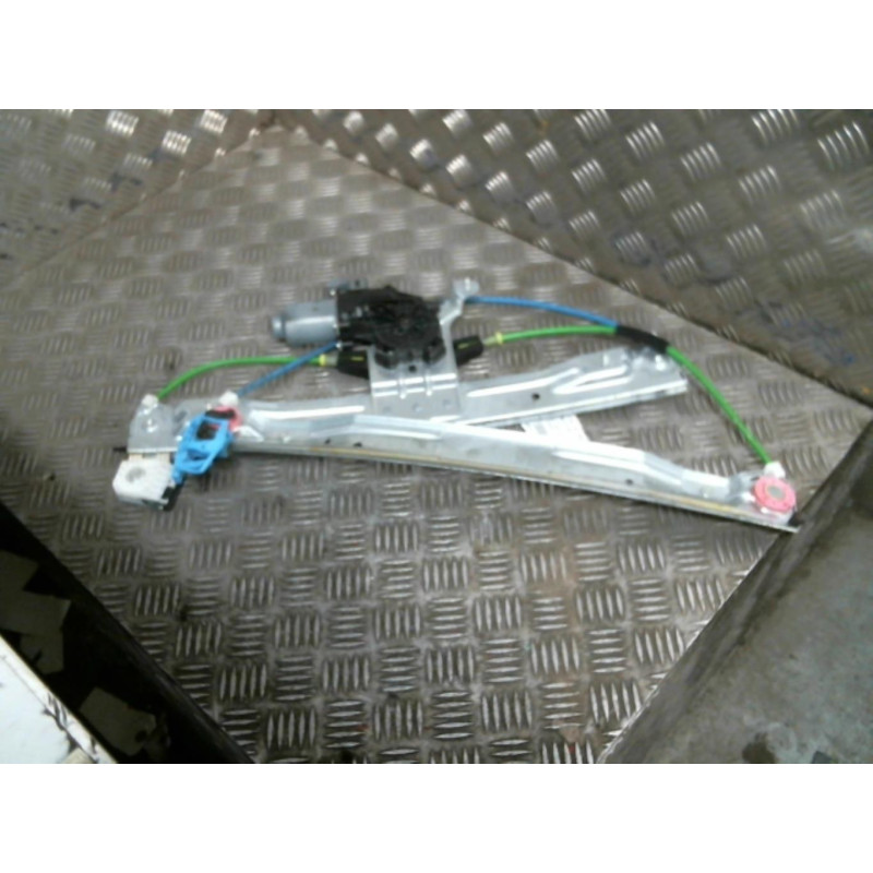 Leve vitre electrique avant gauche CITROEN C3 PICASSO Photo n°1