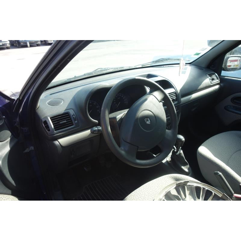 Aile avant gauche RENAULT CLIO 2 Photo n°8