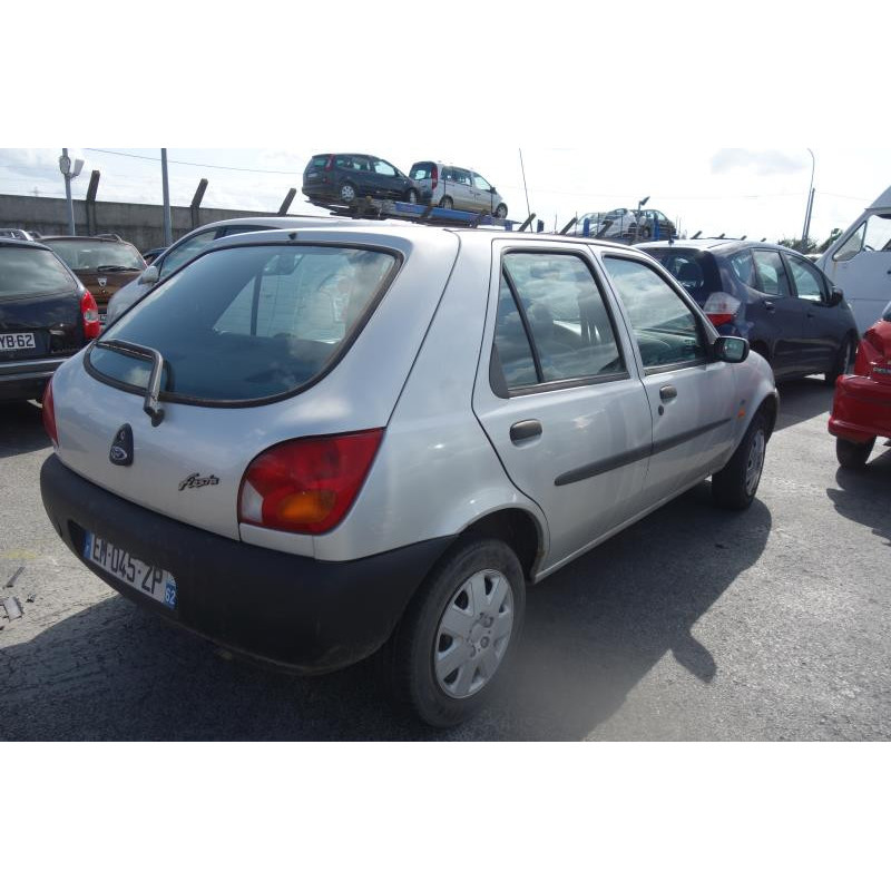 Pare choc arriere FORD FIESTA 4 Photo n°5