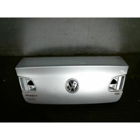 Malle/Hayon arriere VOLKSWAGEN PASSAT 5 Photo n°1
