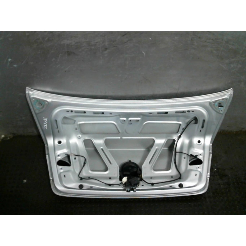 Malle/Hayon arriere VOLKSWAGEN PASSAT 5 Photo n°3