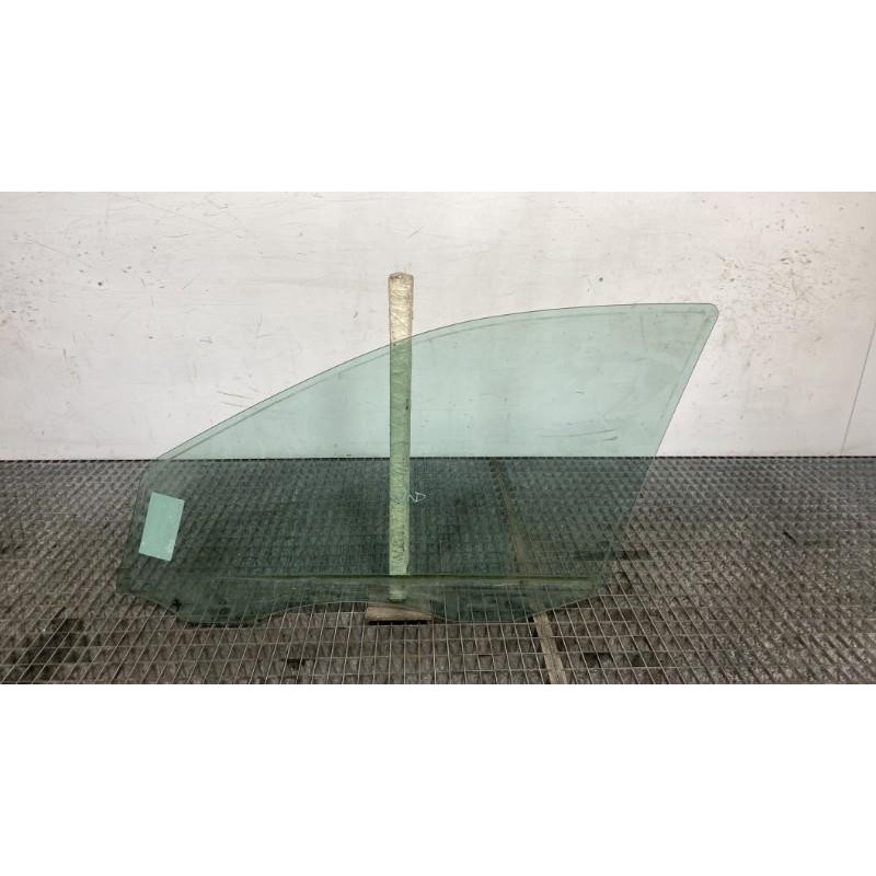 Vitre avant droit MERCEDES CLASSE C 203 Photo n°5