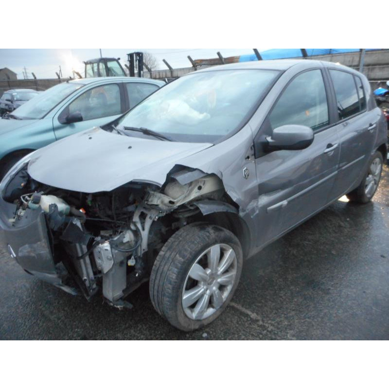 Ecran GPS RENAULT CLIO 3 Photo n°4