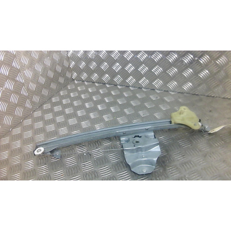 Leve vitre electrique avant droit RENAULT CLIO 4 Photo n°1