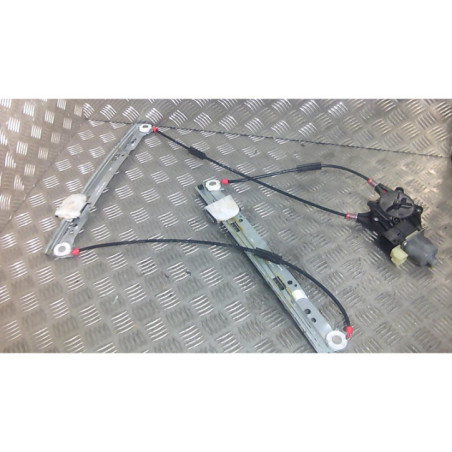 Leve vitre electrique avant droit FORD FIESTA 6 Photo n°1