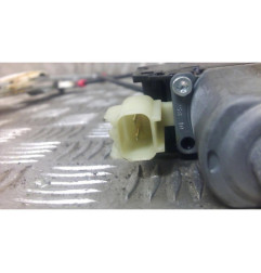 Leve vitre electrique avant droit FORD FIESTA 6