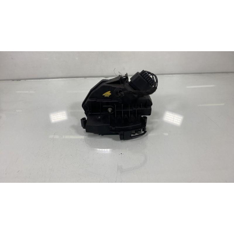 Serrure arriere droit FORD MONDEO 4 Photo n°1