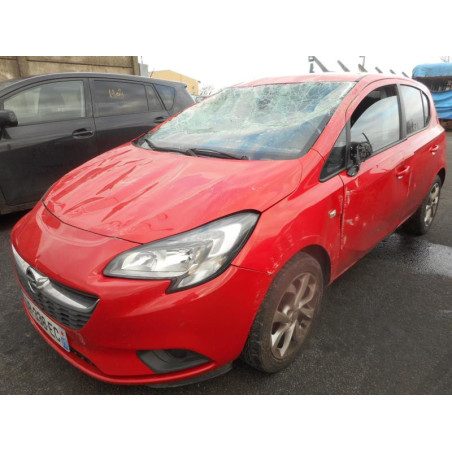 Vitre arriere gauche OPEL CORSA E Photo n°1