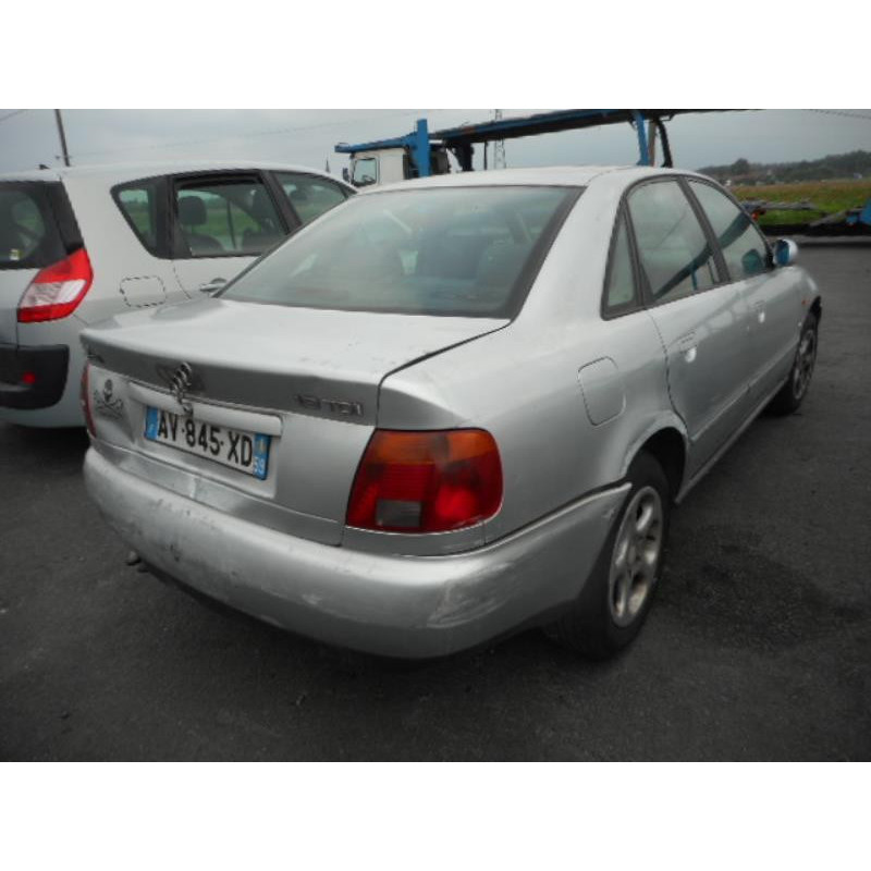 Calandre AUDI A4 1 Photo n°7