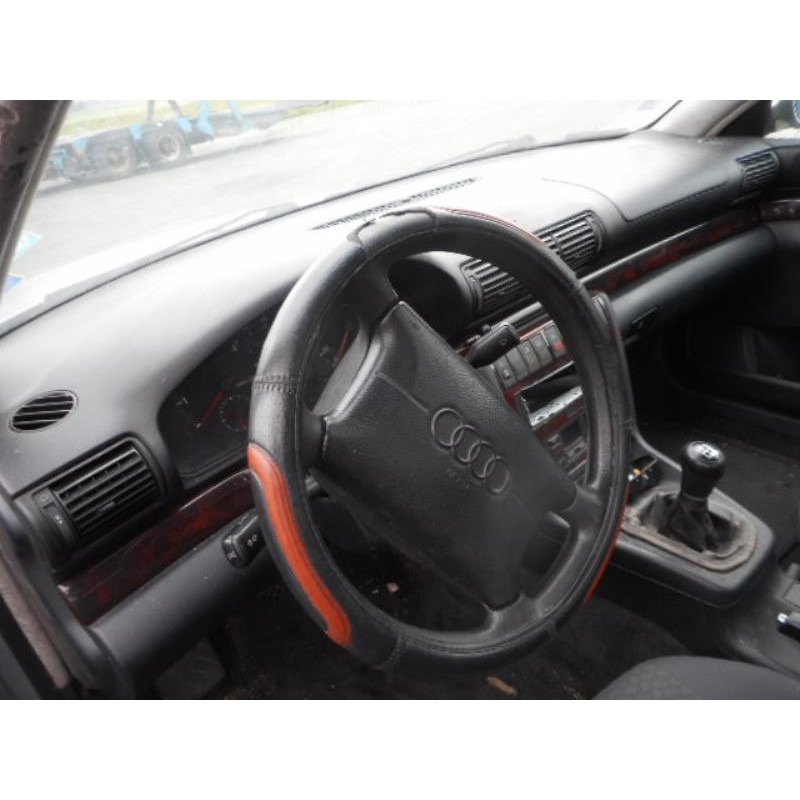 Calandre AUDI A4 1 Photo n°9