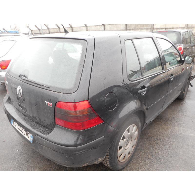 Pare choc arriere VOLKSWAGEN GOLF 4 Photo n°12