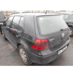 Pare choc arriere VOLKSWAGEN GOLF 4