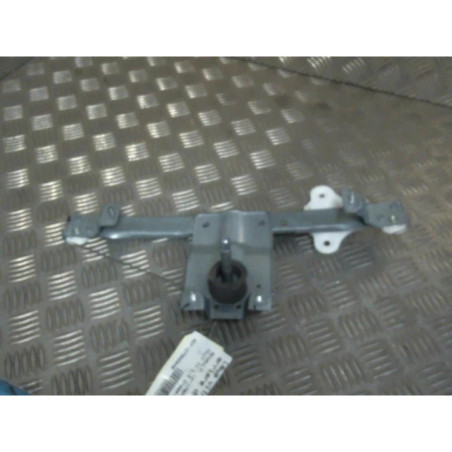 Leve vitre mecanique arriere droit RENAULT CLIO 4 Photo n°1