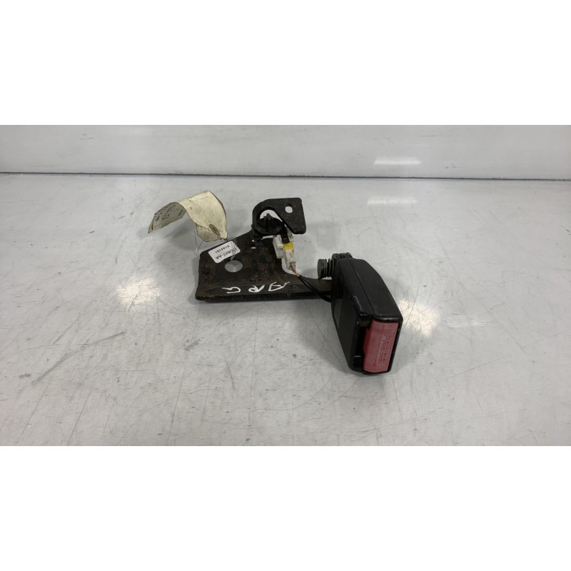 Attache ceinture arriere gauche CITROEN C4 1 Photo n°1