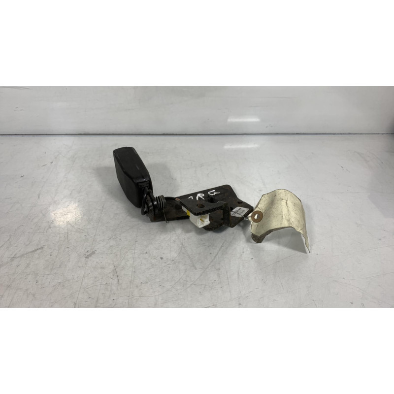 Attache ceinture arriere gauche CITROEN C4 1 Photo n°3