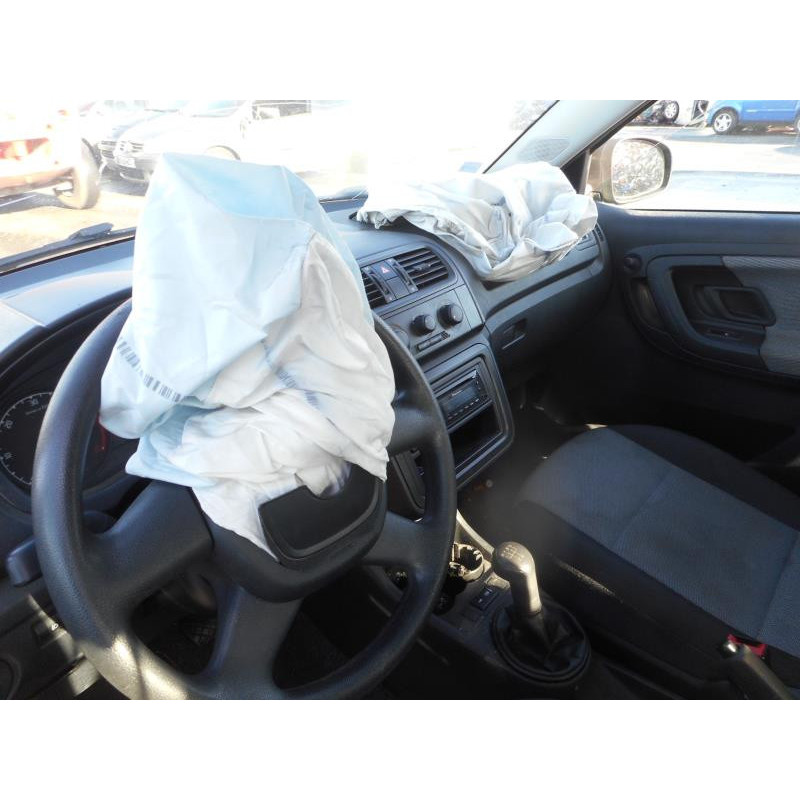Bouton de warning SKODA FABIA 2 Photo n°9