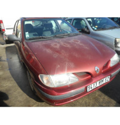 Retroviseur gauche RENAULT MEGANE 1