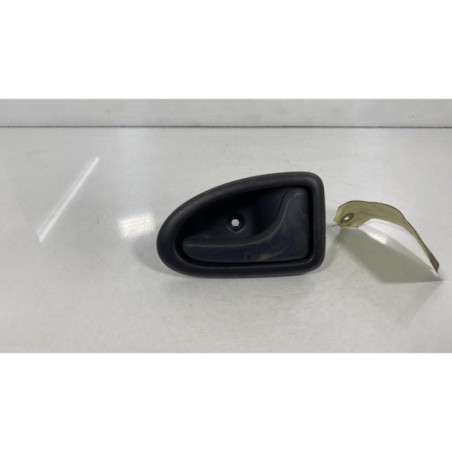 Poignee interieur arriere droit RENAULT CLIO 2 Photo n°1