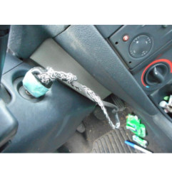 Poignee interieur arriere droit RENAULT CLIO 2