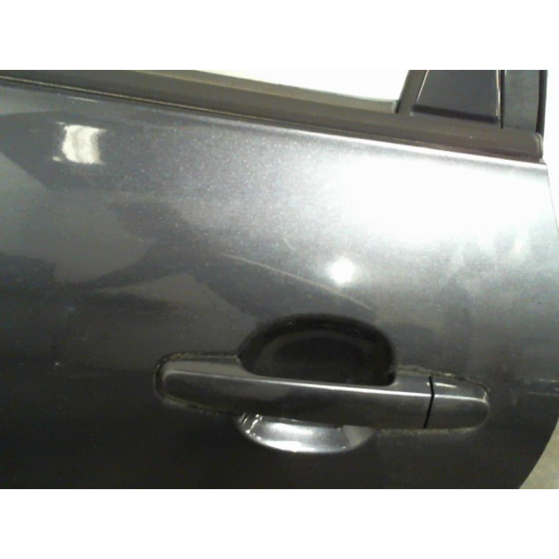 Porte arriere gauche TOYOTA AVENSIS VERSO Photo n°2