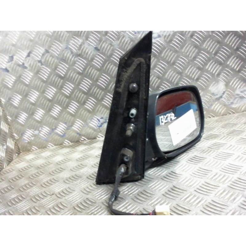 Retroviseur droit TOYOTA AVENSIS VERSO Photo n°2