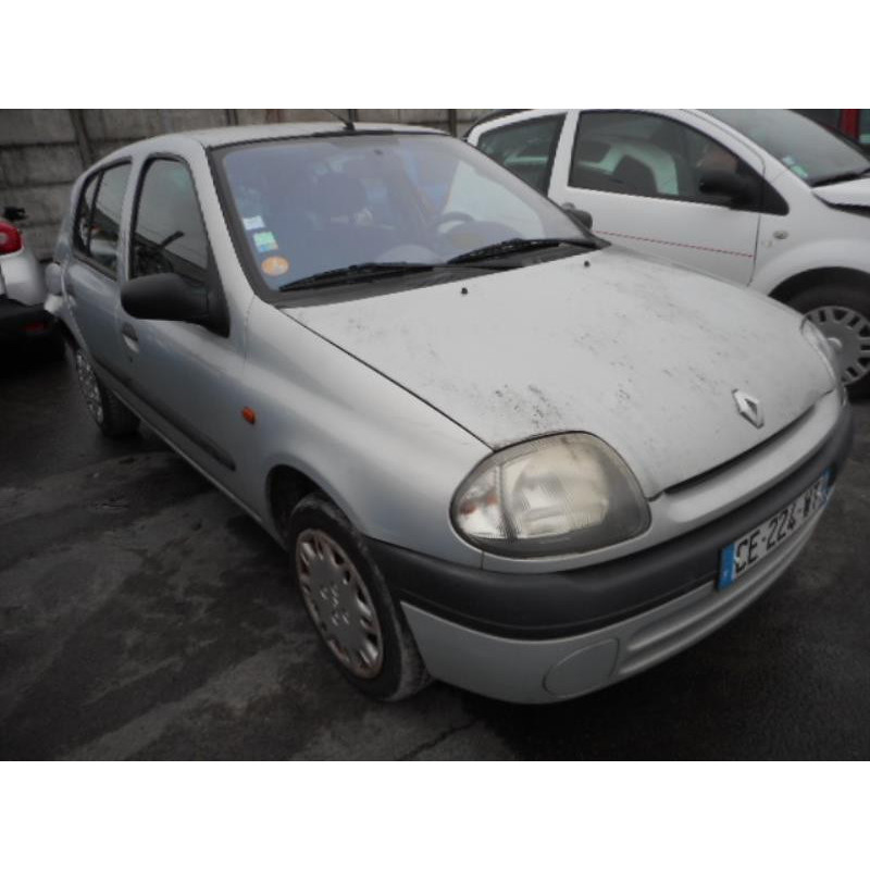 Pompe de direction RENAULT CLIO 2 Photo n°4