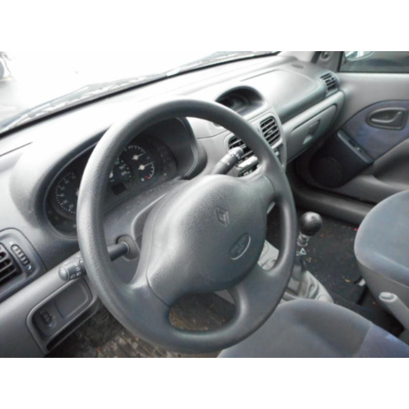 Pompe de direction RENAULT CLIO 2 Photo n°7