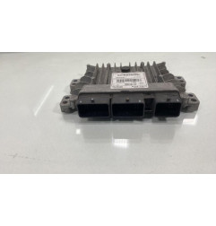 Calculateur moteur RENAULT CLIO 3