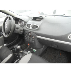 Calculateur moteur RENAULT CLIO 3