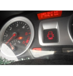 Calculateur moteur RENAULT CLIO 3