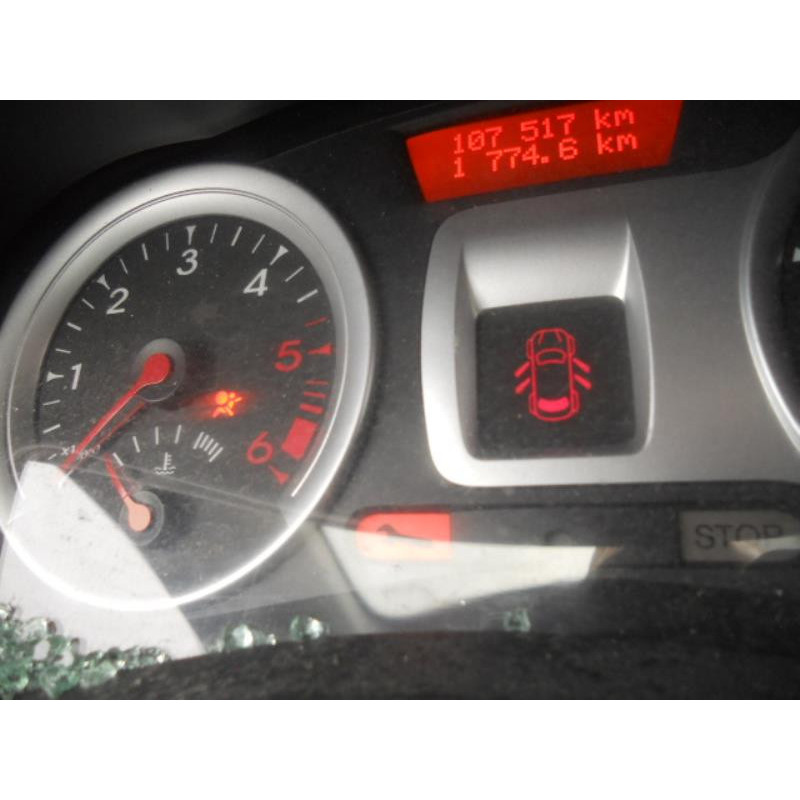 Calculateur moteur RENAULT CLIO 3 Photo n°12