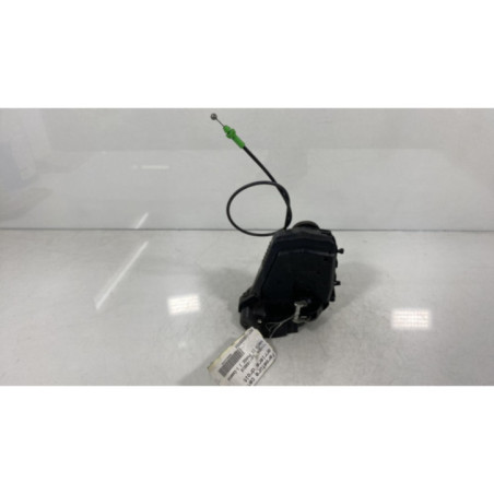 Serrure arriere droit TOYOTA YARIS 2 Photo n°1