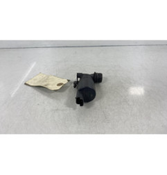 Pompe lave glace avant TOYOTA AYGO 1