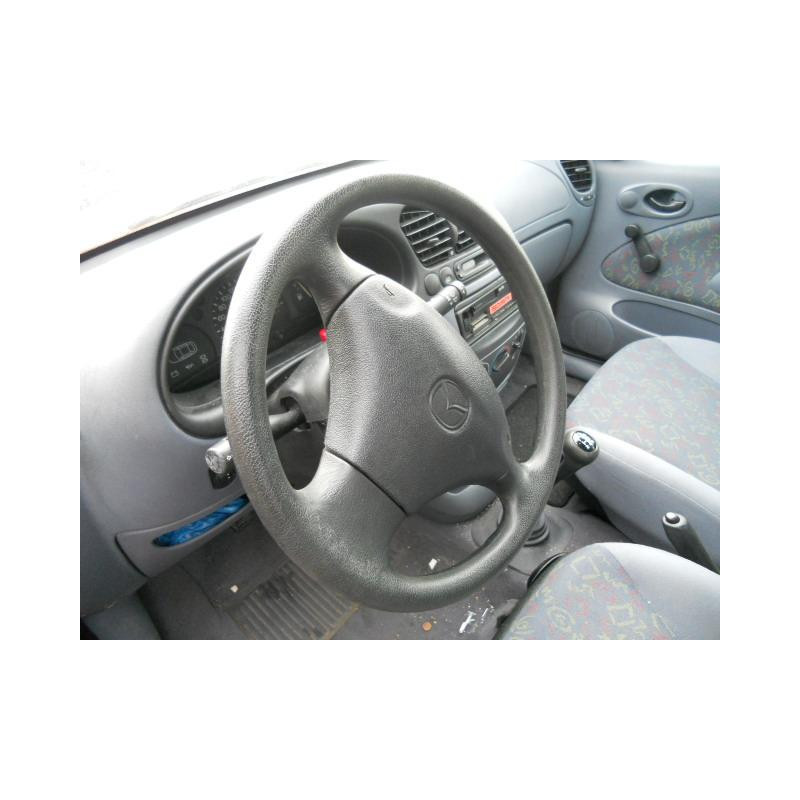Cremaillere assistee MAZDA 121 3 Photo n°6