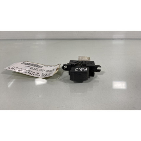 Interrupteur de leve vitre arriere droit NISSAN ALMERA TINO Photo n°1