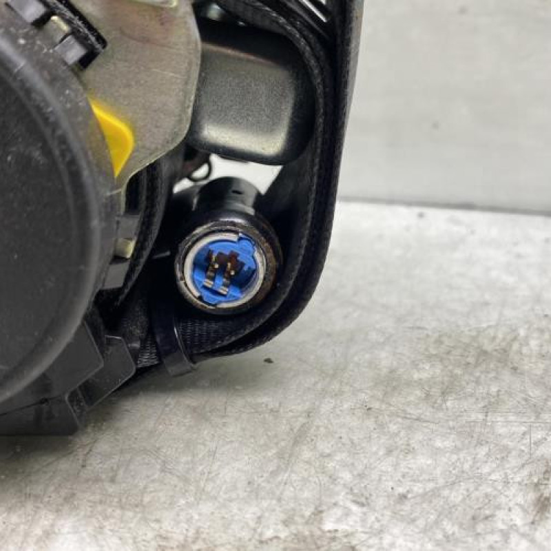 Pretensionneur de ceinture avant gauche RENAULT CLIO 4 Photo n°2