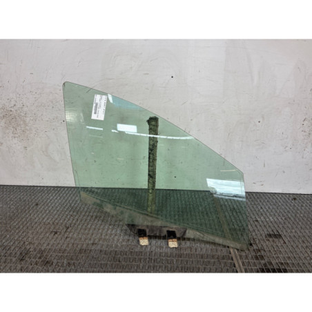 Vitre avant droit PEUGEOT 407