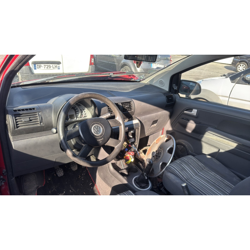 Serrure avant droit VOLKSWAGEN FOX Photo n°16