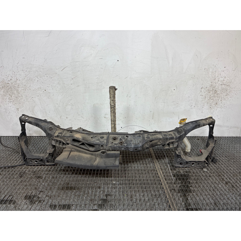 Face avant OPEL CORSA D Photo n°1