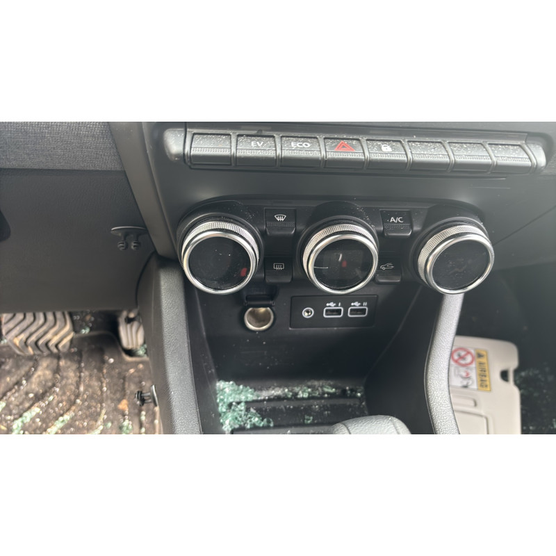 Feu arriere secondaire gauche (feux) RENAULT CLIO 5 Photo n°8