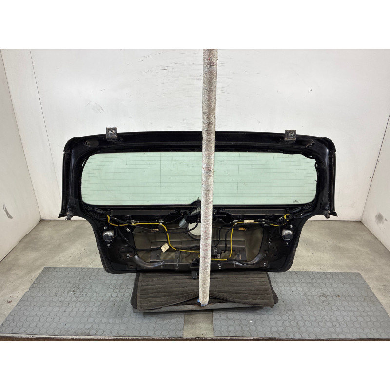 Malle/Hayon arriere VOLKSWAGEN GOLF 5 Photo n°1