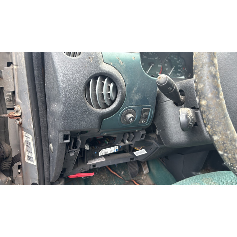 Porte laterale gauche CITROEN BERLINGO 1 Photo n°18