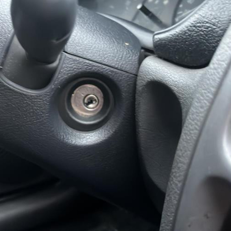 Serrure avant gauche RENAULT CLIO 2 Photo n°14